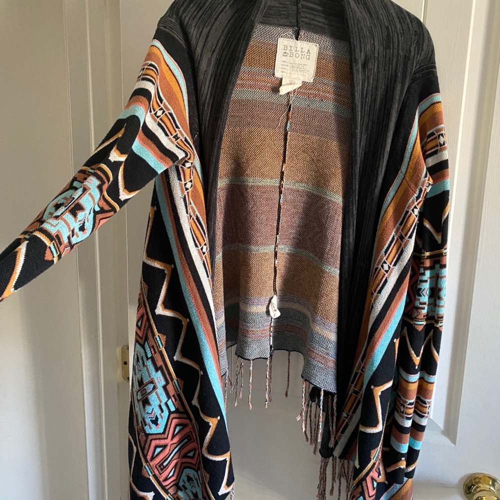 Billabong, size medium.